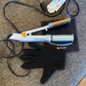 In Styler hair curler with Glove and heat mat